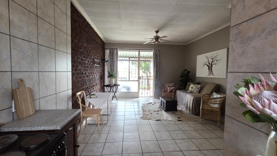 2 Bedroom Property for Sale in Hermanstad Gauteng