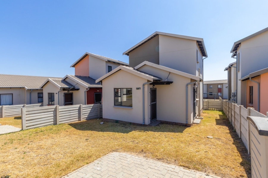 To Let 3 Bedroom Property for Rent in Noordwyk Gauteng