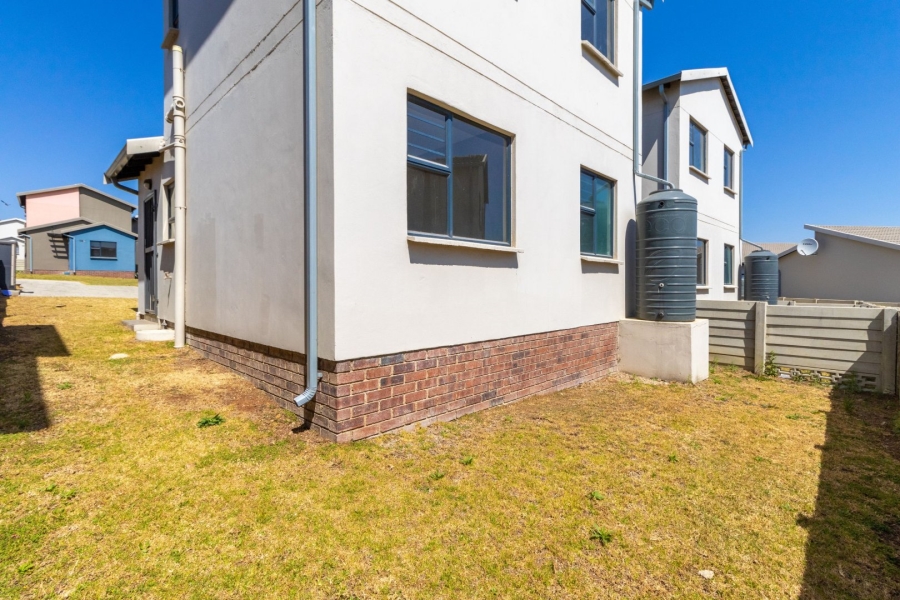 To Let 3 Bedroom Property for Rent in Noordwyk Gauteng