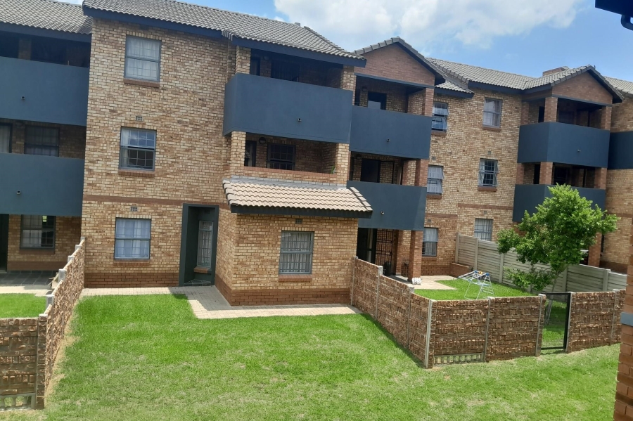 2 Bedroom Property for Sale in Carlswald Gauteng