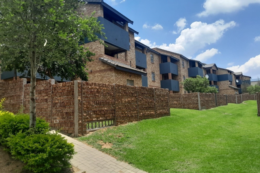 2 Bedroom Property for Sale in Carlswald Gauteng