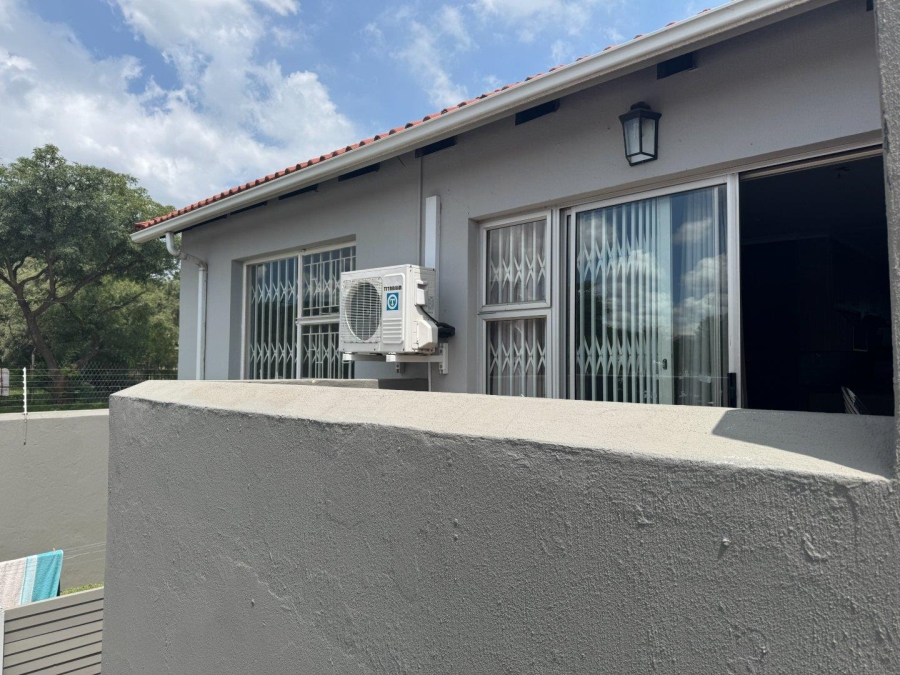 2 Bedroom Property for Sale in Vorna Valley Gauteng