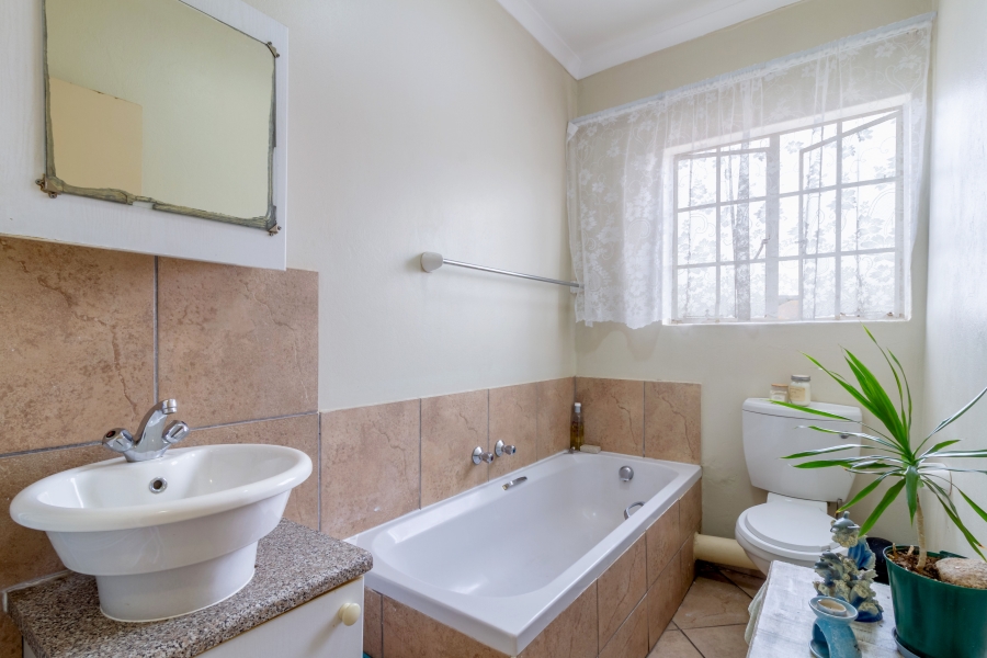 2 Bedroom Property for Sale in Sugar Bush Estate Gauteng