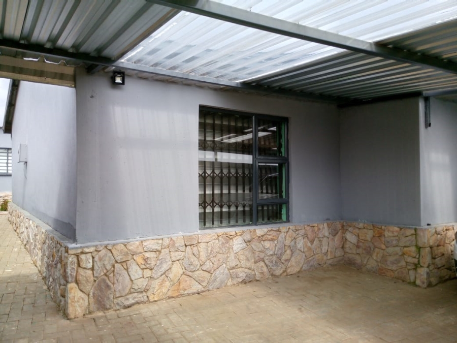 2 Bedroom Property for Sale in Kwa Thema Gauteng