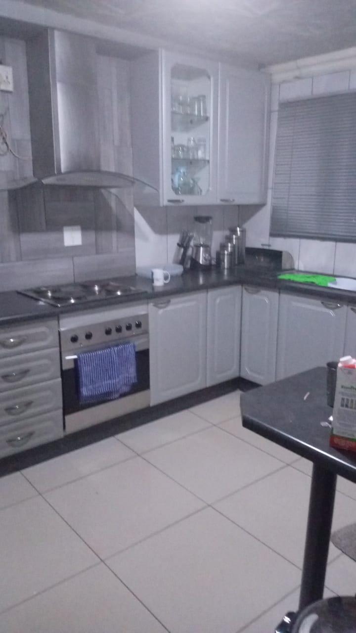 2 Bedroom Property for Sale in Kwa Thema Gauteng
