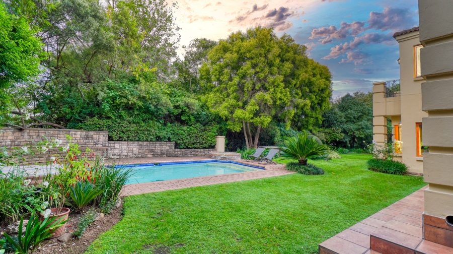 5 Bedroom Property for Sale in Dainfern Golf Estate Gauteng