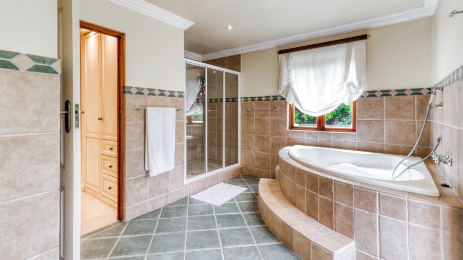 5 Bedroom Property for Sale in Dainfern Golf Estate Gauteng