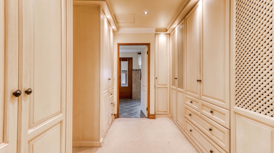 5 Bedroom Property for Sale in Dainfern Golf Estate Gauteng