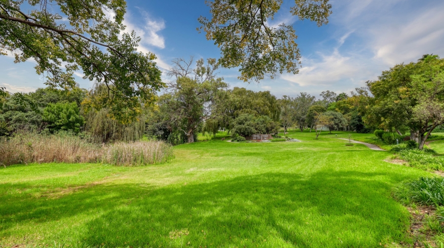 5 Bedroom Property for Sale in Dainfern Golf Estate Gauteng