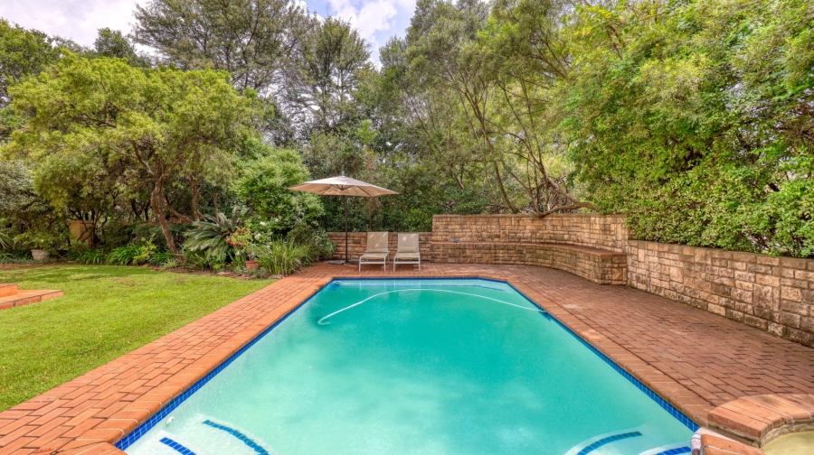 5 Bedroom Property for Sale in Dainfern Golf Estate Gauteng