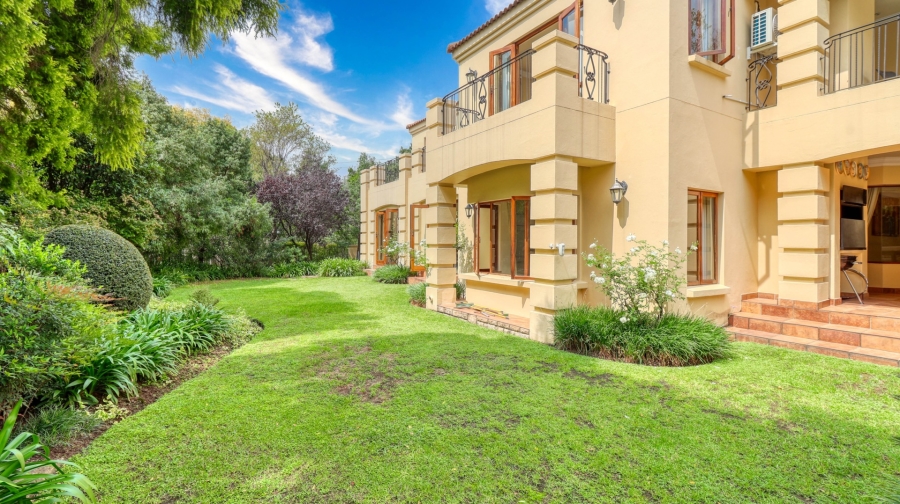 5 Bedroom Property for Sale in Dainfern Golf Estate Gauteng