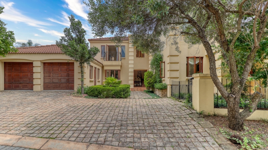 5 Bedroom Property for Sale in Dainfern Golf Estate Gauteng
