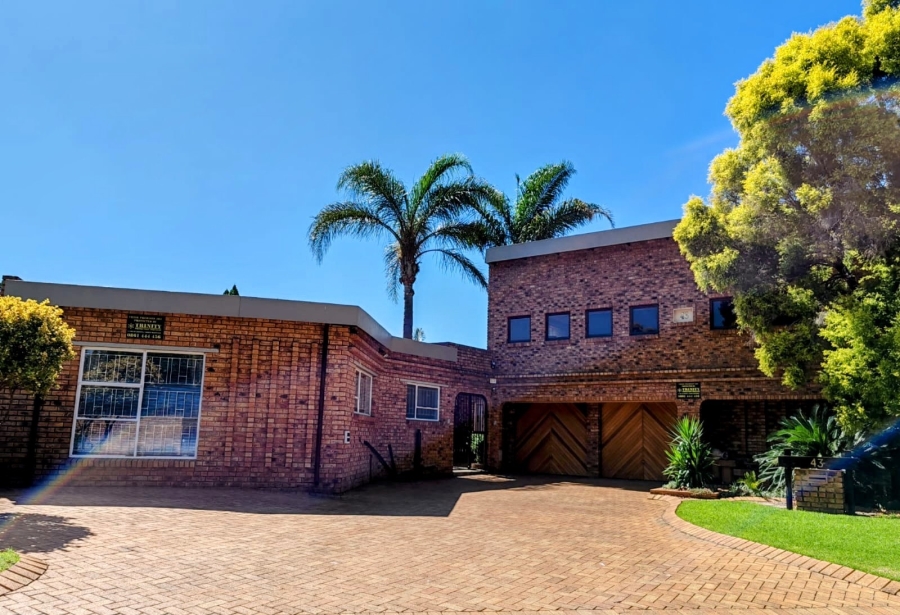 4 Bedroom Property for Sale in Sunward Park Gauteng