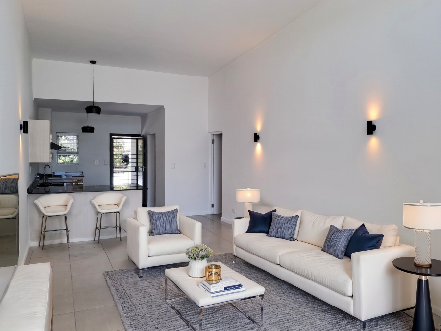 2 Bedroom Property for Sale in Hurlingham Gauteng