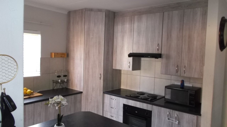 3 Bedroom Property for Sale in Willowbrook Gauteng