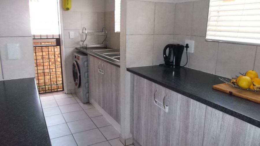 3 Bedroom Property for Sale in Willowbrook Gauteng