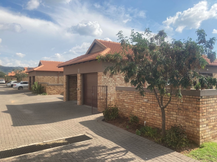 3 Bedroom Property for Sale in Willowbrook Gauteng
