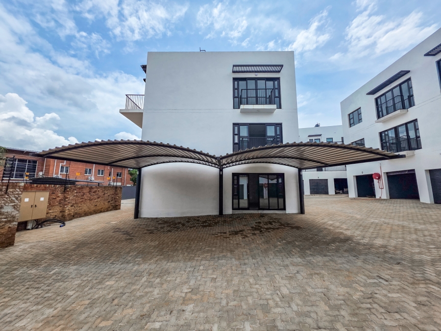 2 Bedroom Property for Sale in Faerie Glen Gauteng