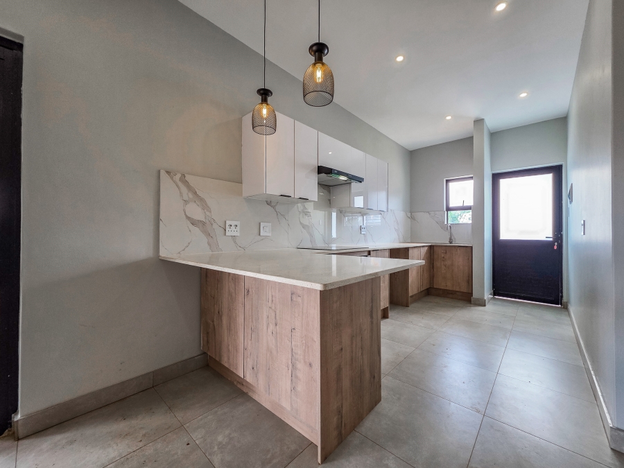 2 Bedroom Property for Sale in Faerie Glen Gauteng