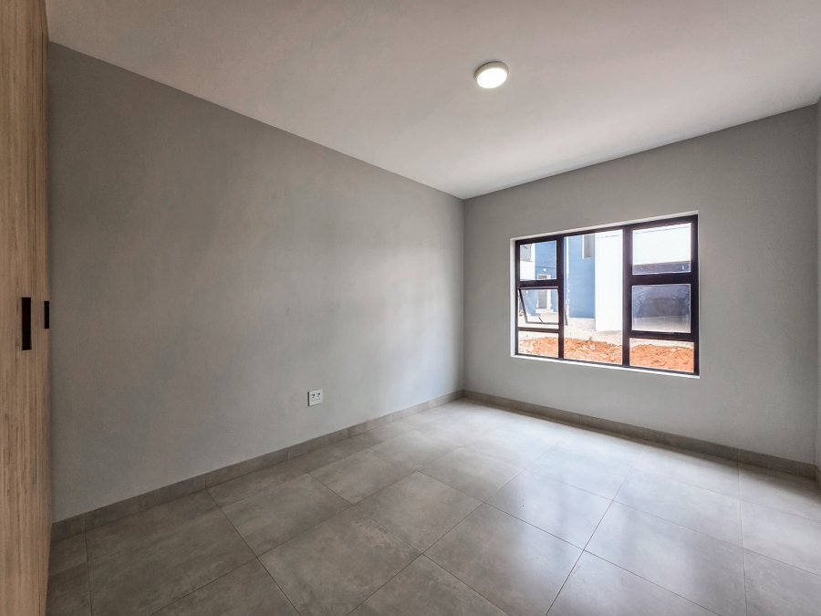 2 Bedroom Property for Sale in Faerie Glen Gauteng