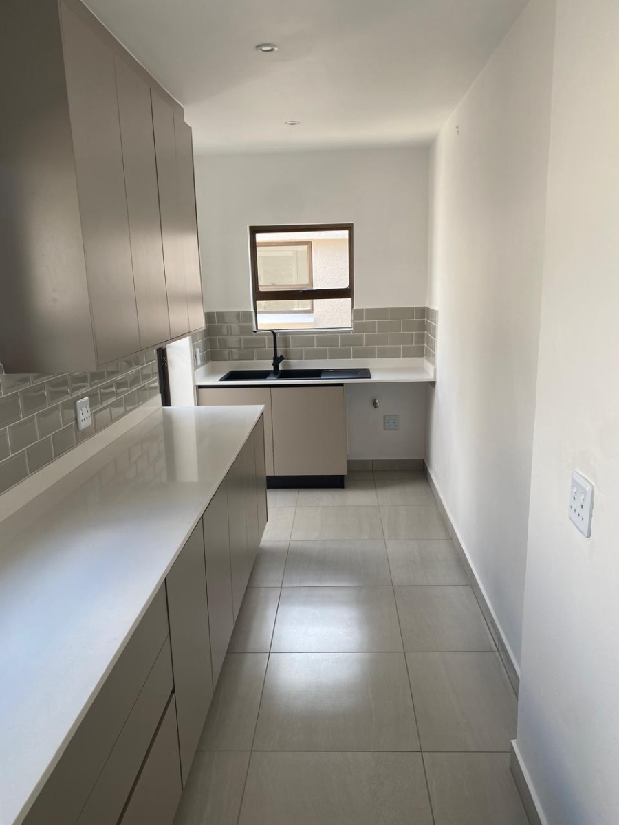 To Let 3 Bedroom Property for Rent in Bryanston Gauteng