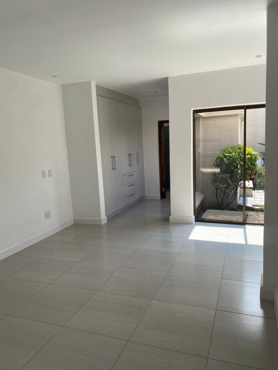 To Let 3 Bedroom Property for Rent in Bryanston Gauteng