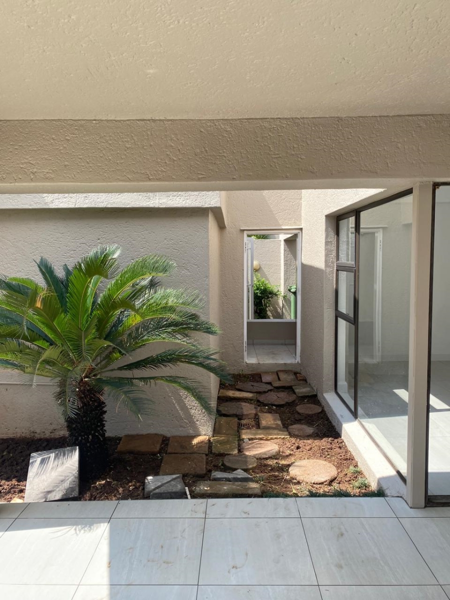 To Let 3 Bedroom Property for Rent in Bryanston Gauteng