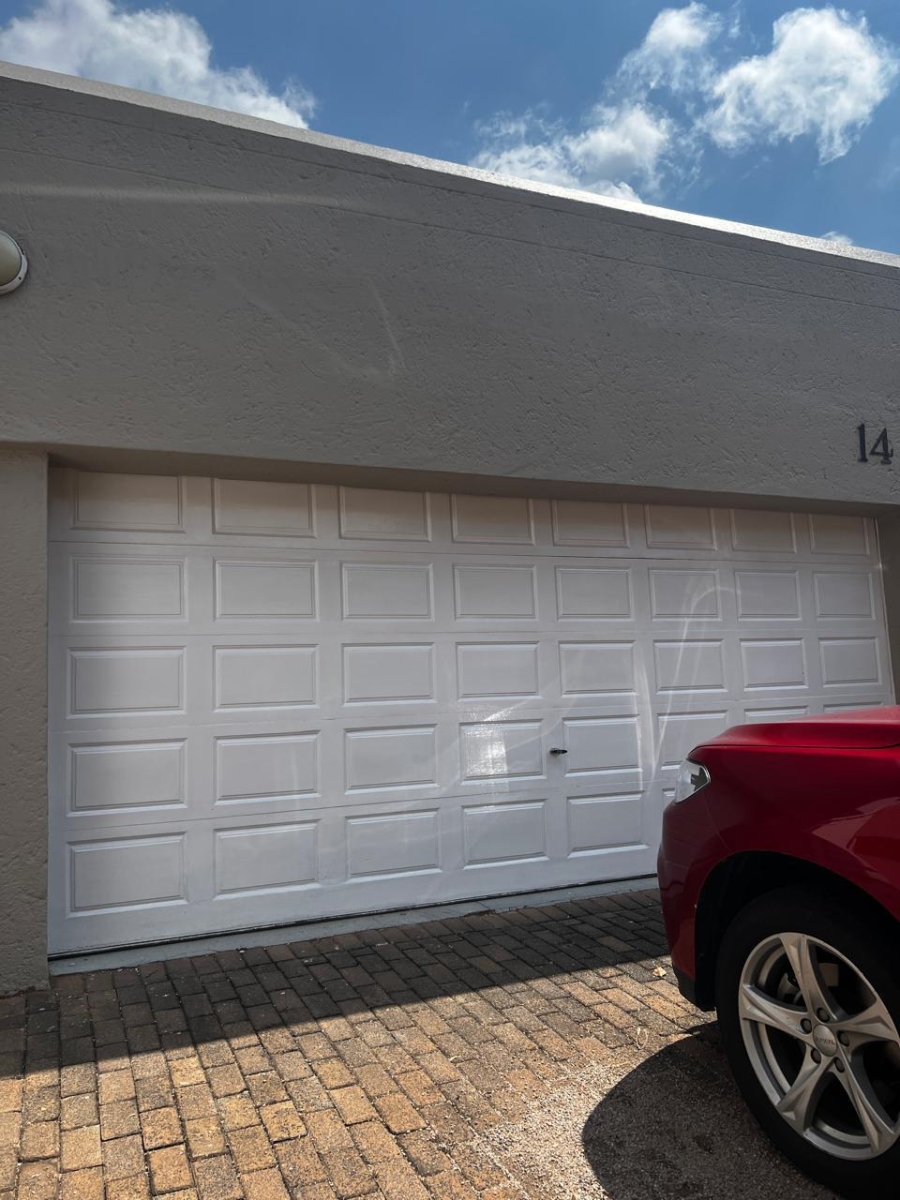 To Let 3 Bedroom Property for Rent in Bryanston Gauteng