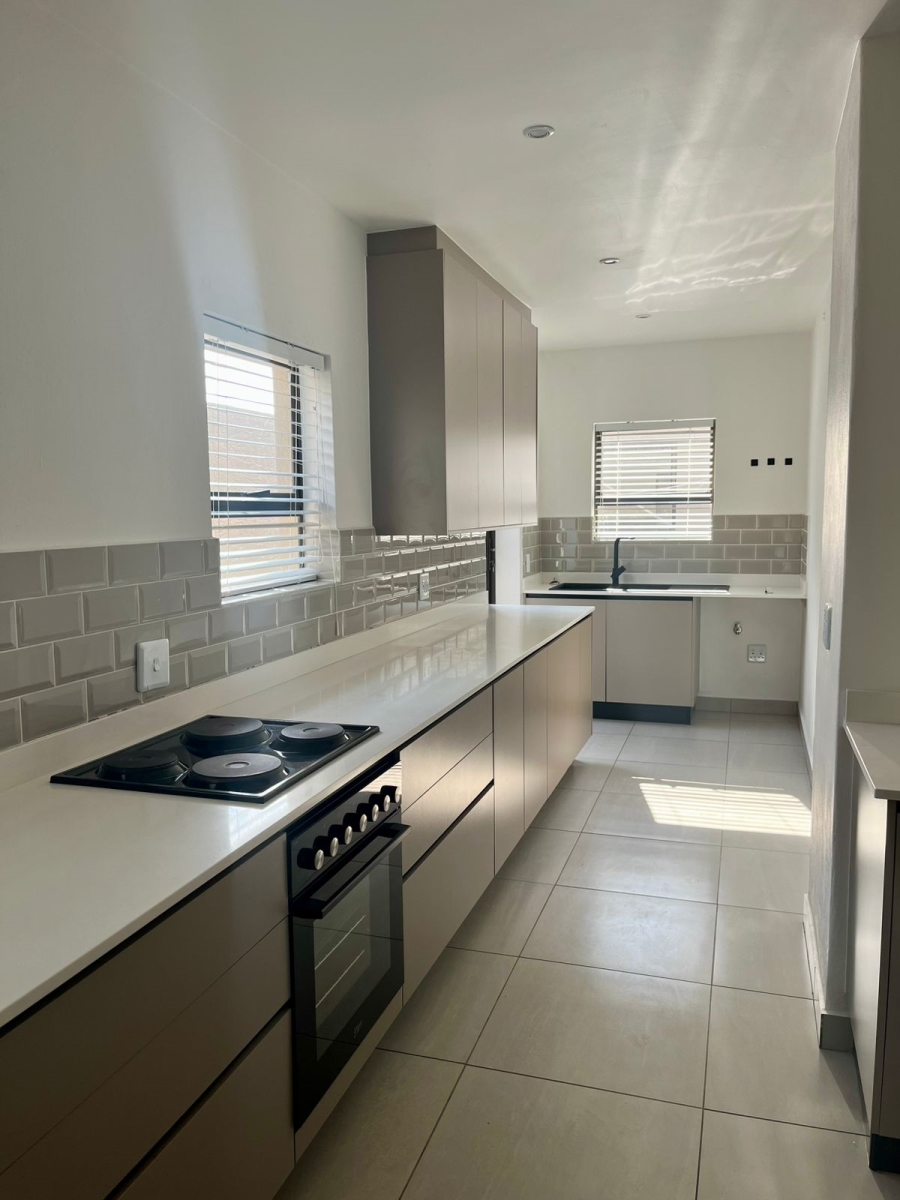 To Let 3 Bedroom Property for Rent in Bryanston Gauteng