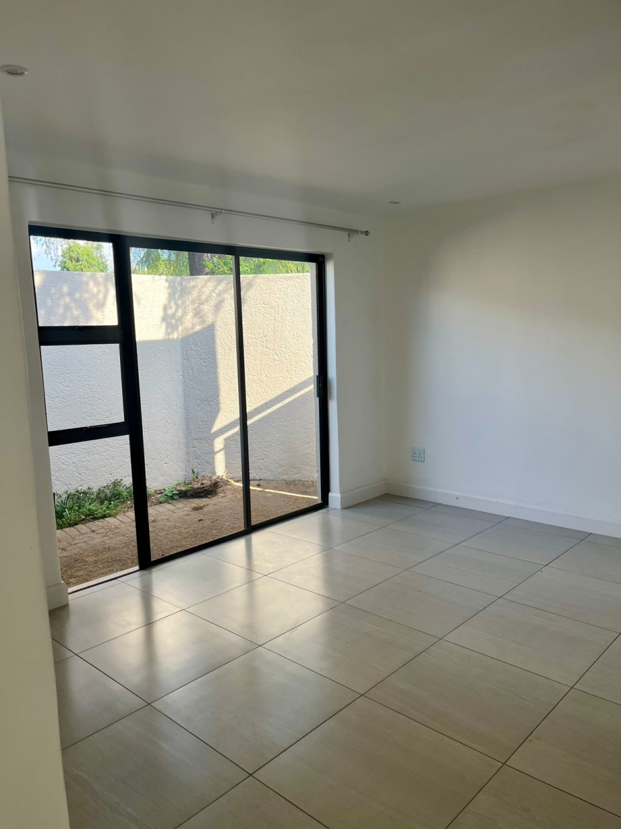 To Let 3 Bedroom Property for Rent in Bryanston Gauteng