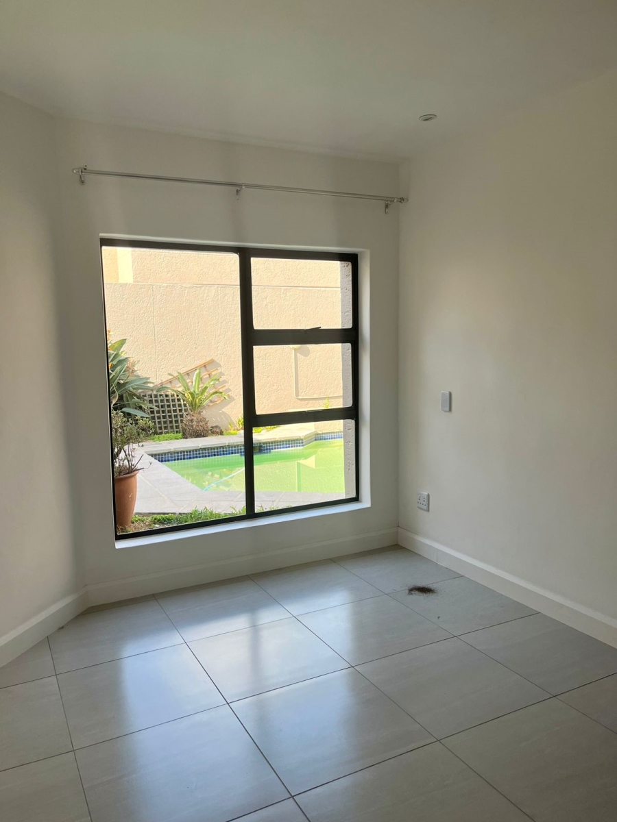 To Let 3 Bedroom Property for Rent in Bryanston Gauteng