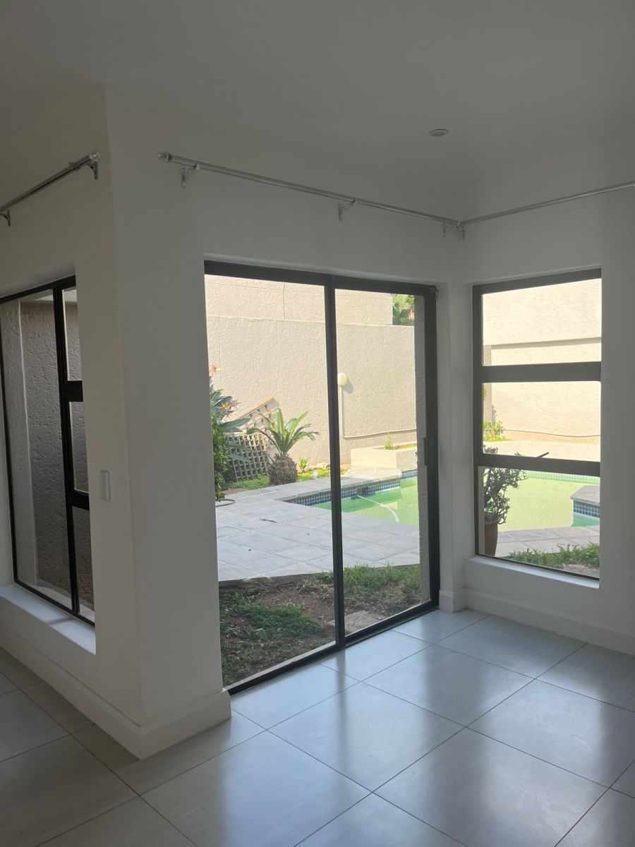 To Let 3 Bedroom Property for Rent in Bryanston Gauteng