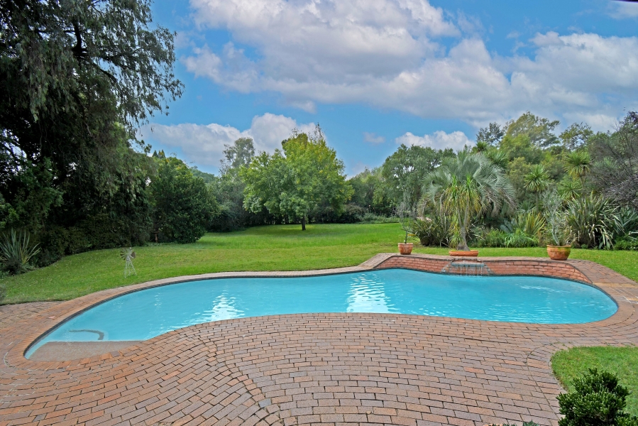 4 Bedroom Property for Sale in Randjesfontein A H Gauteng