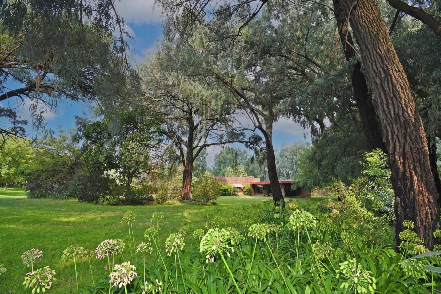 4 Bedroom Property for Sale in Randjesfontein A H Gauteng