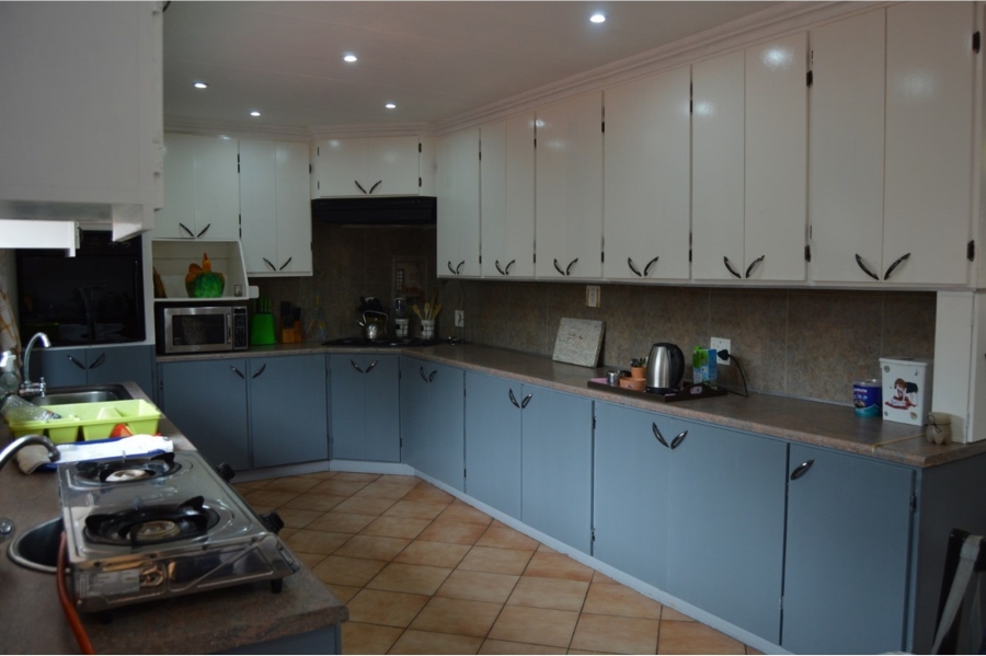 5 Bedroom Property for Sale in The Reeds Gauteng