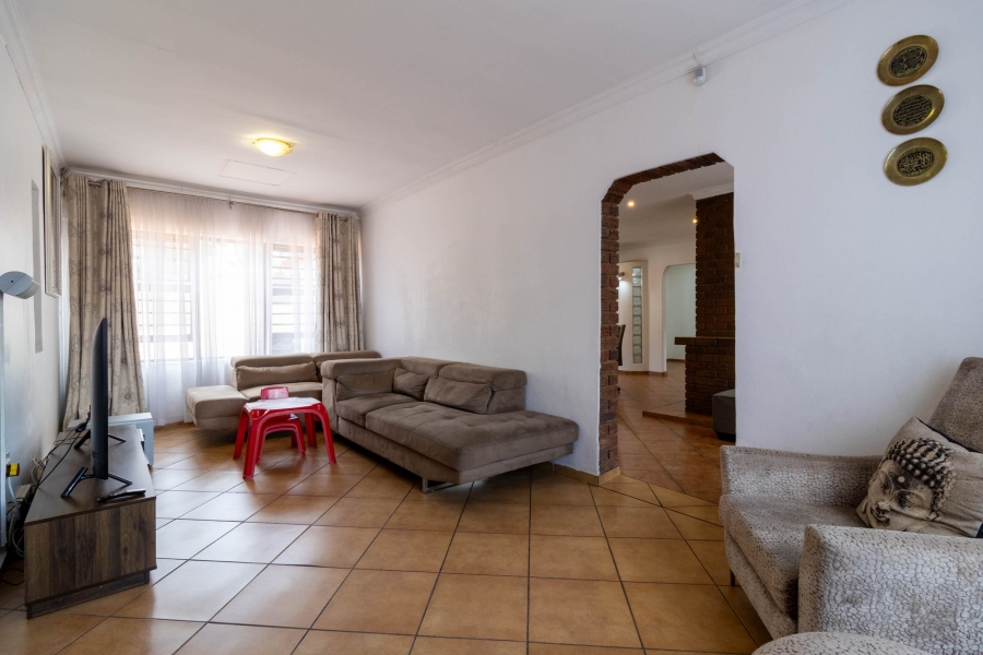 3 Bedroom Property for Sale in Meredale Gauteng