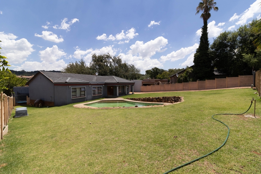 3 Bedroom Property for Sale in Meredale Gauteng