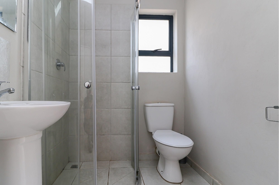 3 Bedroom Property for Sale in Kenleaf Gauteng