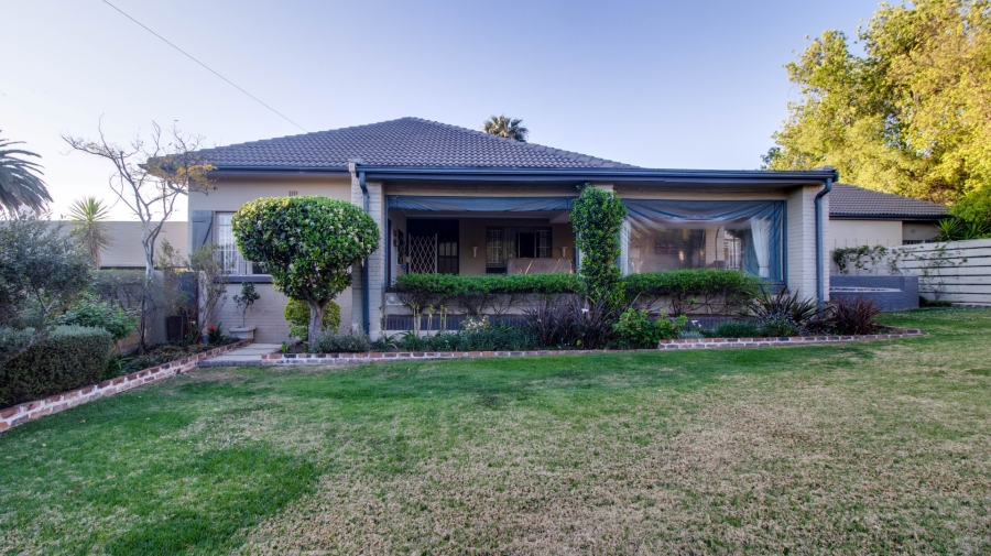5 Bedroom Property for Sale in Highlands North Gauteng