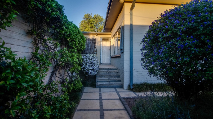 5 Bedroom Property for Sale in Highlands North Gauteng
