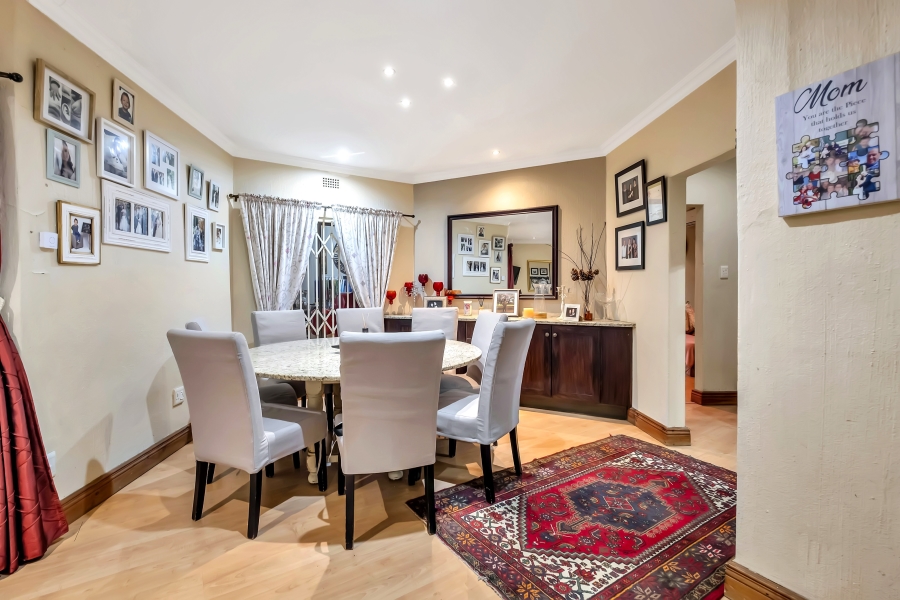 4 Bedroom Property for Sale in Gallo Manor Gauteng