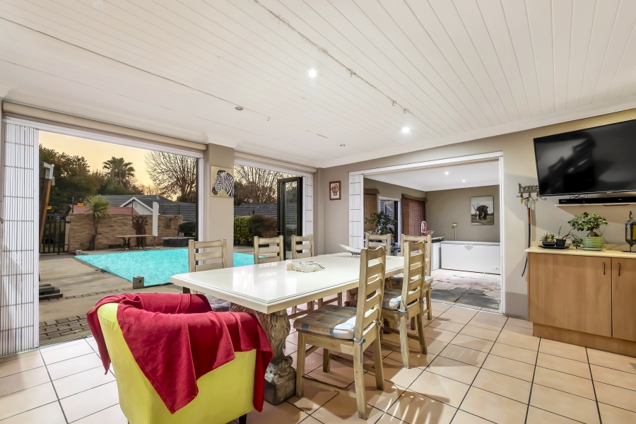 4 Bedroom Property for Sale in Gallo Manor Gauteng