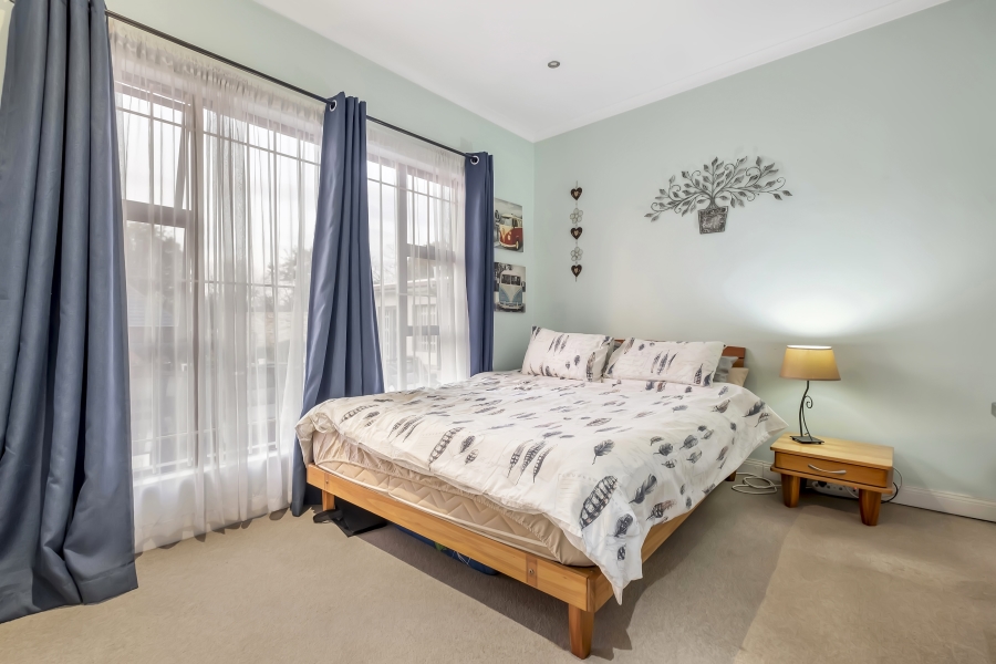 4 Bedroom Property for Sale in Gallo Manor Gauteng