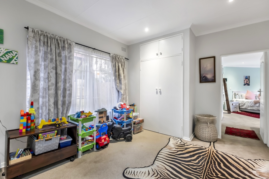 4 Bedroom Property for Sale in Gallo Manor Gauteng