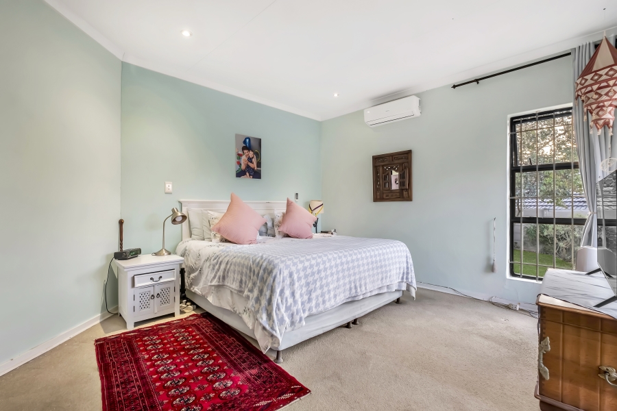 4 Bedroom Property for Sale in Gallo Manor Gauteng