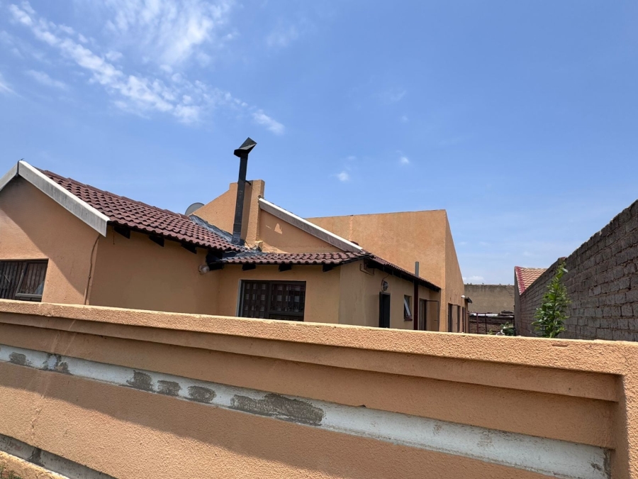 4 Bedroom Property for Sale in Tokoza Ext 2 Gauteng