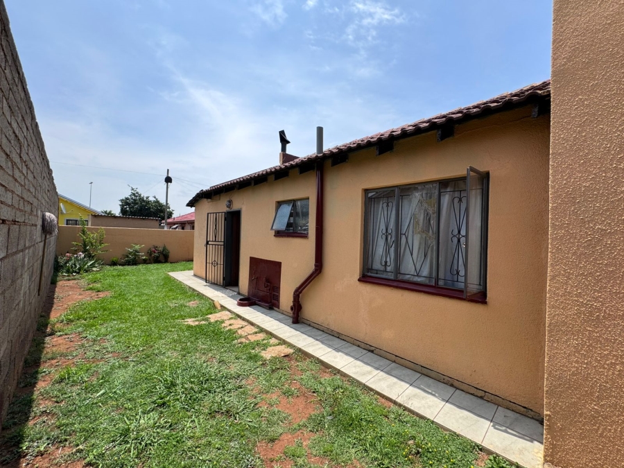 4 Bedroom Property for Sale in Tokoza Ext 2 Gauteng