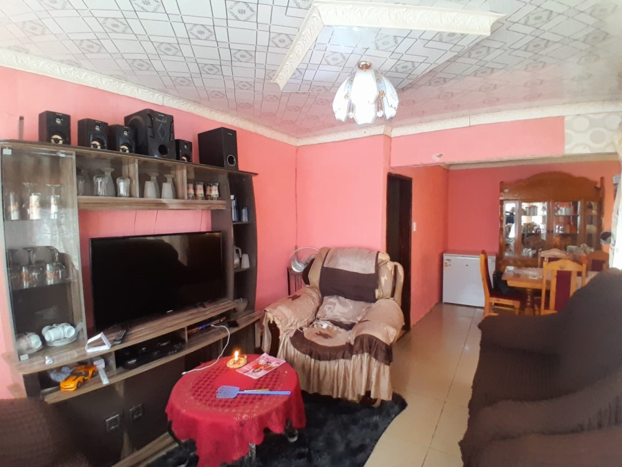 4 Bedroom Property for Sale in Khutsong South Gauteng