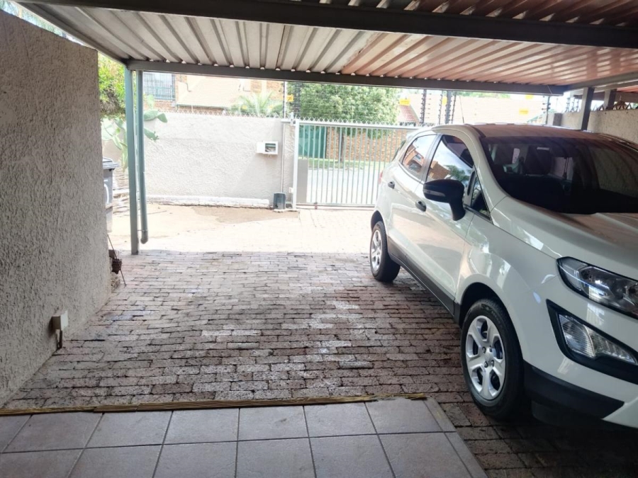 3 Bedroom Property for Sale in Beyers Park Gauteng