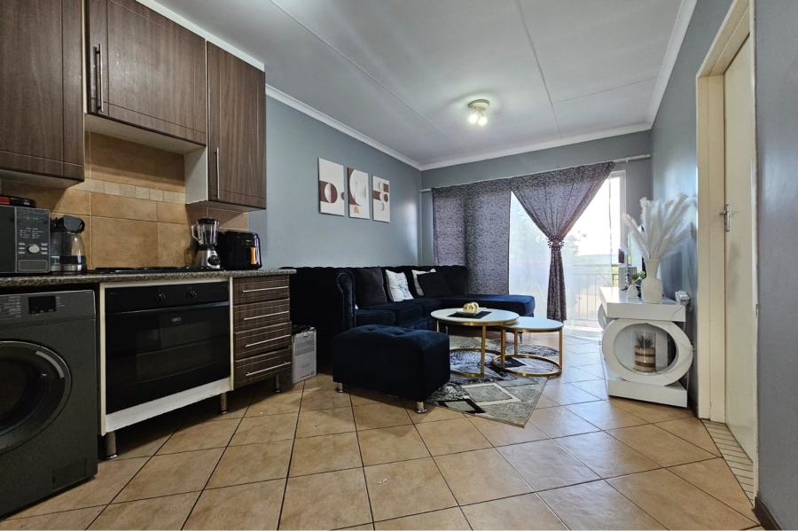 To Let 2 Bedroom Property for Rent in Noordwyk Gauteng